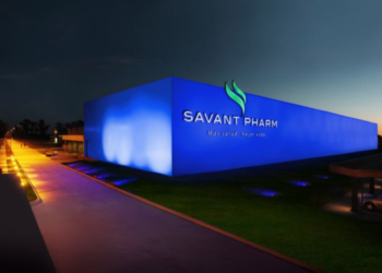 Denver Farma y Savant Pharm