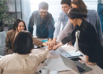 La colaboración como motor de resiliencia en equipos del sector salud